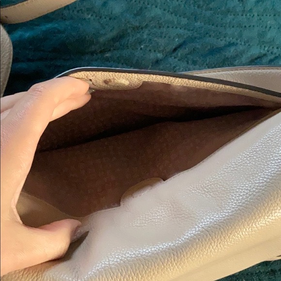 Kate spade crossbody kind of a mauve color - Picture 4 of 5